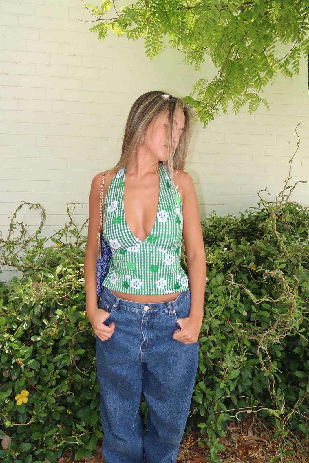 Mary-Kate Halter - Femme in Vert